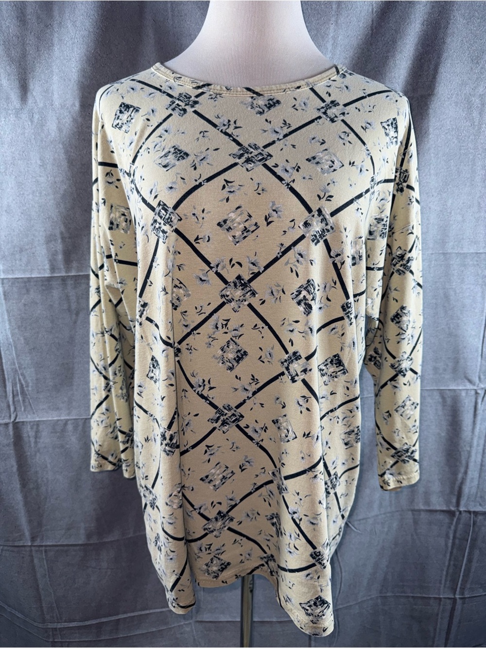 2721-Extra Elements Vintage Printed Cream Long Sleeve Women's Top